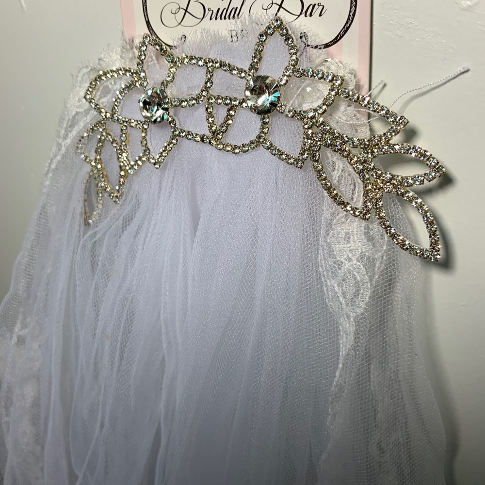 White veil